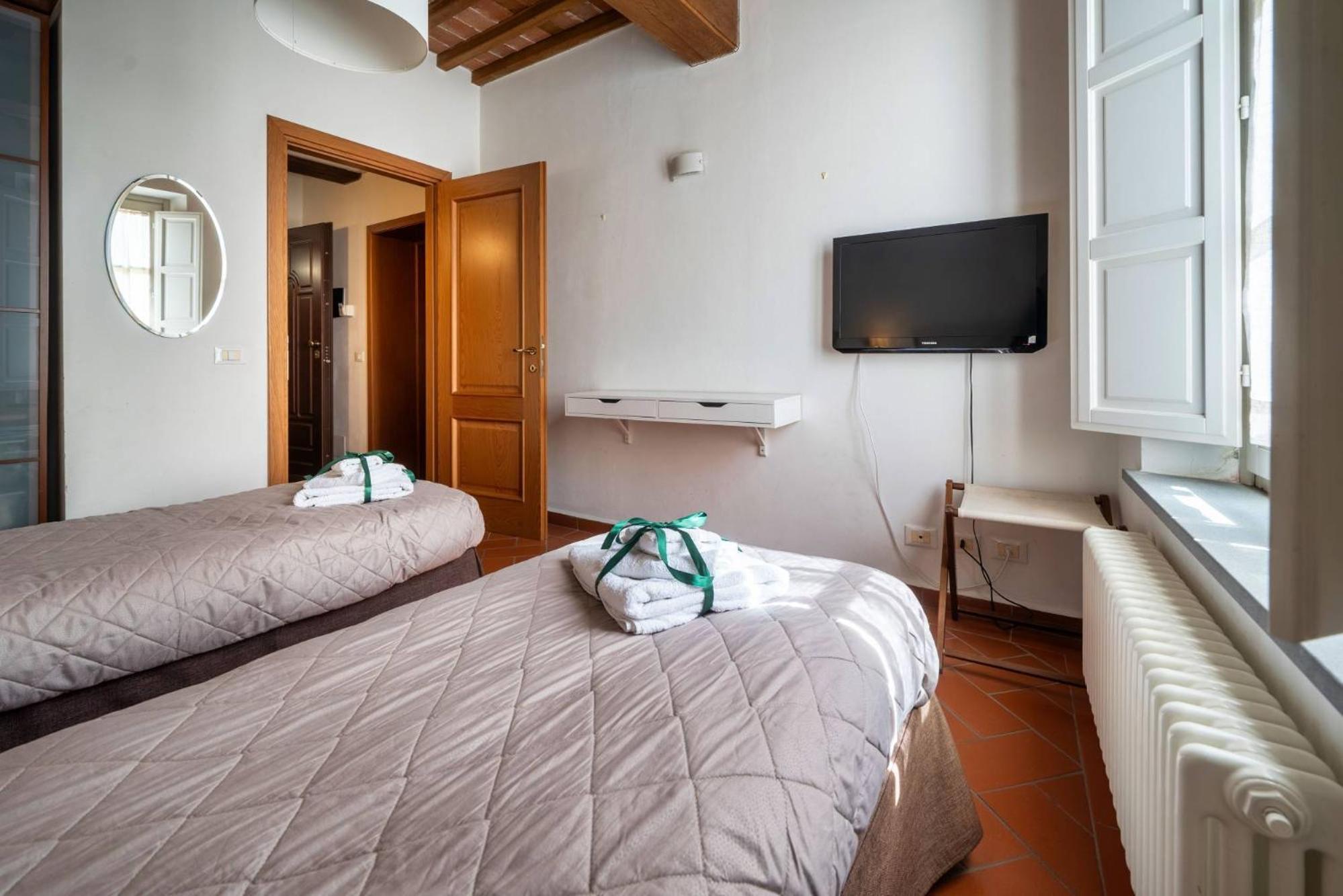 La Dimora Nell'Anfiteatro Hotel Лука Екстериор снимка