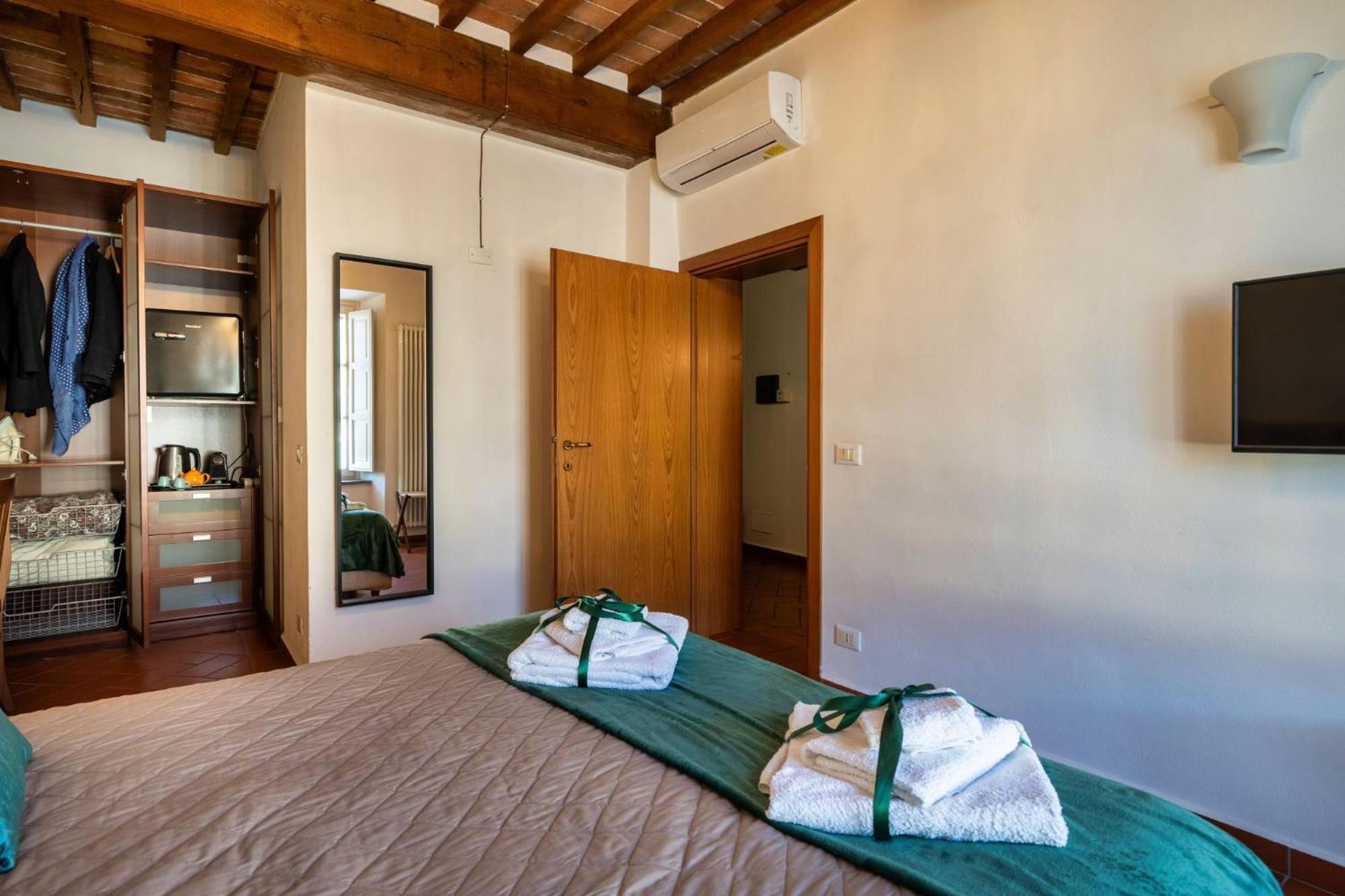 La Dimora Nell'Anfiteatro Hotel Лука Екстериор снимка