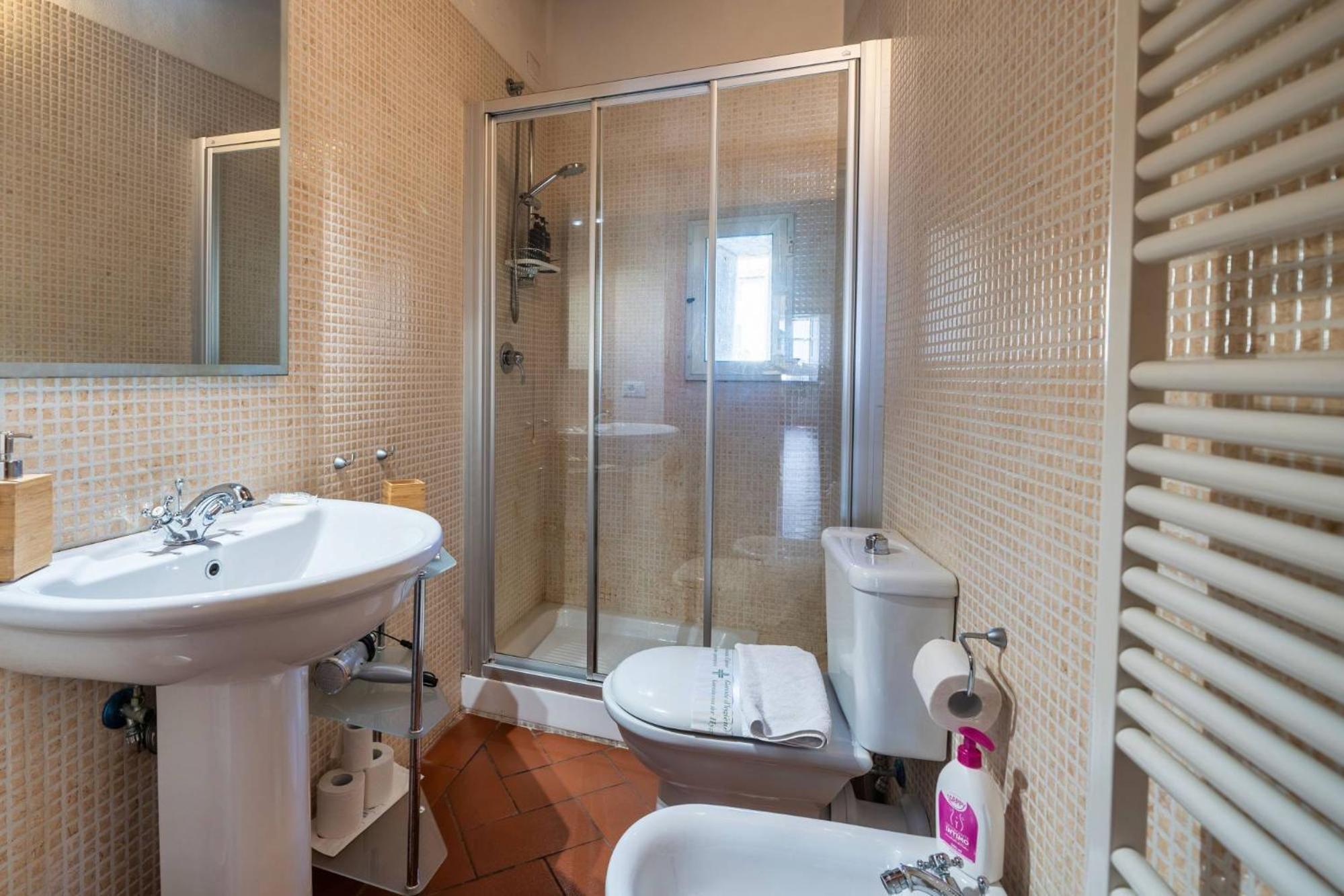 La Dimora Nell'Anfiteatro Hotel Лука Екстериор снимка